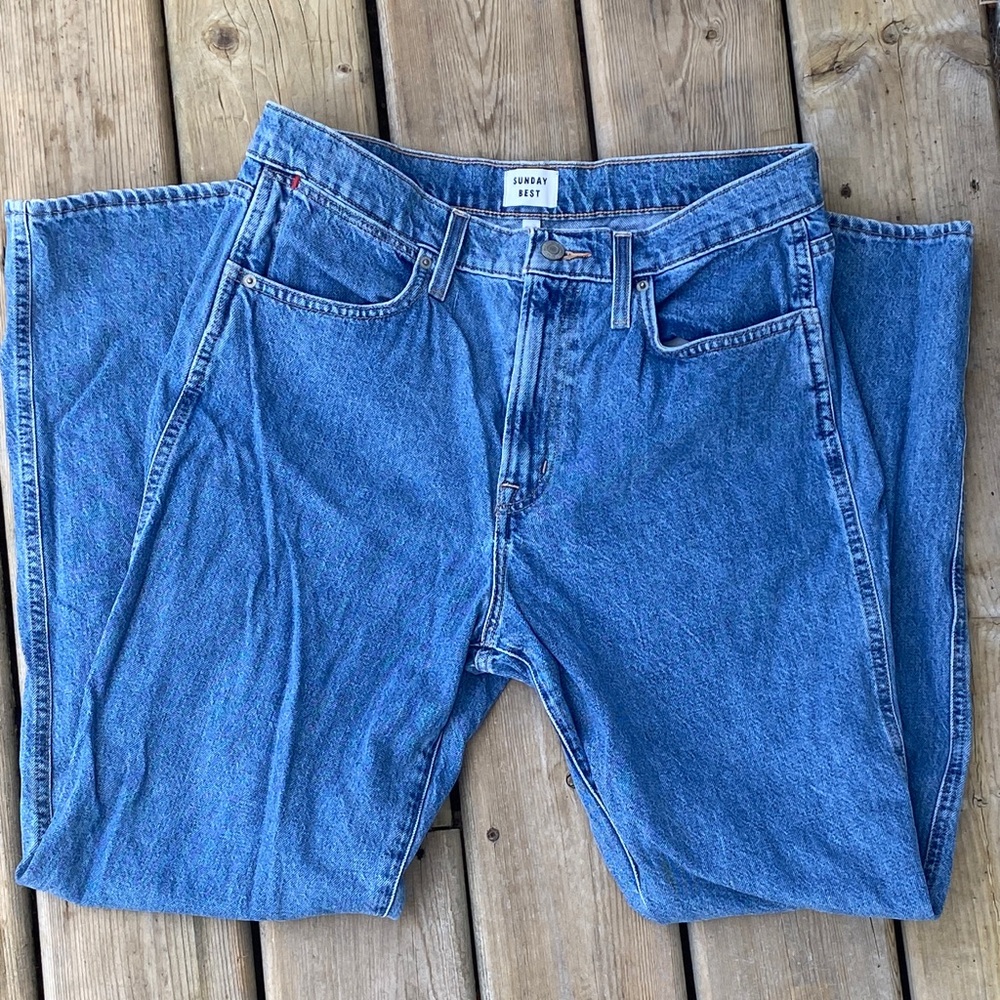 Aritzia Sunday Best Straight Legged Jeans